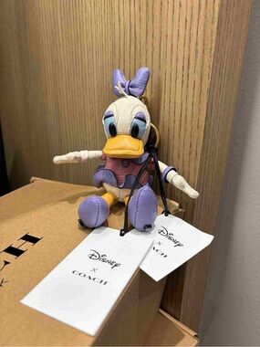 New! SOLDOUT COACH X DISNEY Daisy Collectible Leather Bag charm